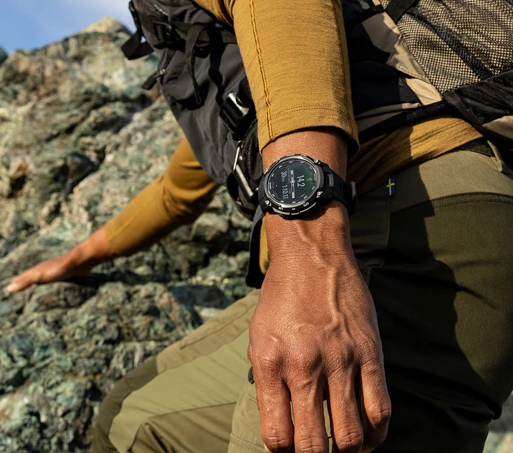 Garmin updates Instinct Crossover Tactical Edition with AMOLED display Garmin Instinct Crossover Tactical Edition