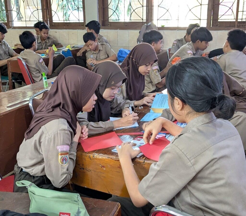 UNNES Students Develop AR-Based Storybook to Improve Numeracy Literacy