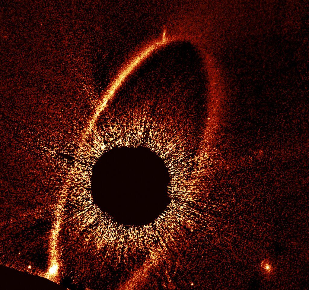 Hubble Spots Rare Planetary Collisions around nearby star Fomalhaut