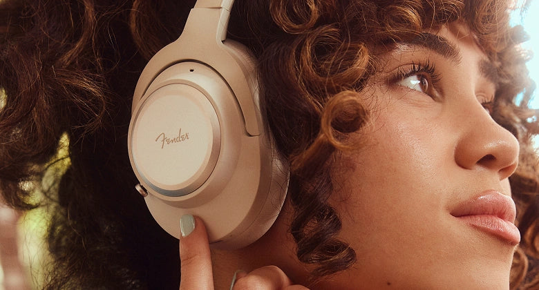 Fender Enters Headphone Market With Mix Over-ear Model Fender Mix Headphones