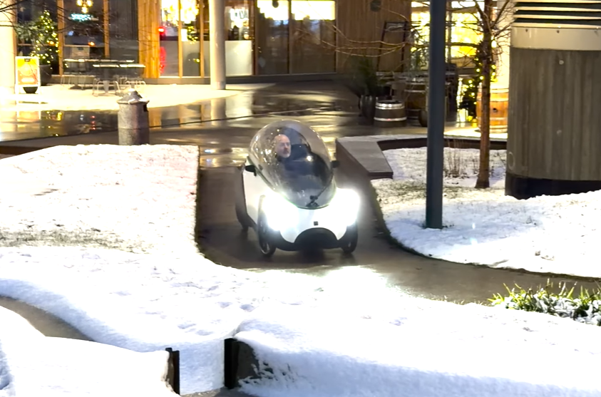 Urban-Focused TwoZero EV Debuts as Kickstarter Poject