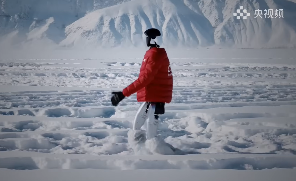 Unitree Humanoid Robot Completes Extreme Cold Endurance Test Ahead of Winter Games