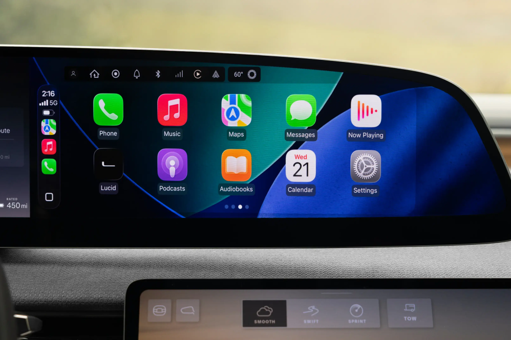 Lucid Rolls Out Apple CarPlay and Android Auto for Gravity SUV