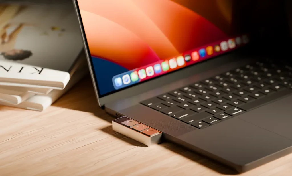 Dune Keypad Brings Context-Aware Hardware Shortcuts to MacBook Workflows